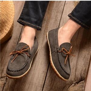 Minnetonka Tomm Suede Leather Moccasin